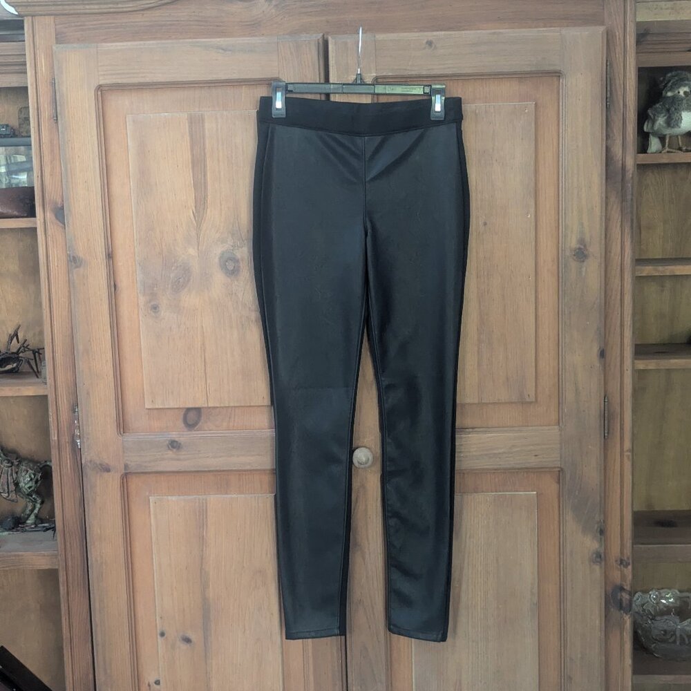 BLANK NYC Faux Leather Front Pull On Leggings Size 27